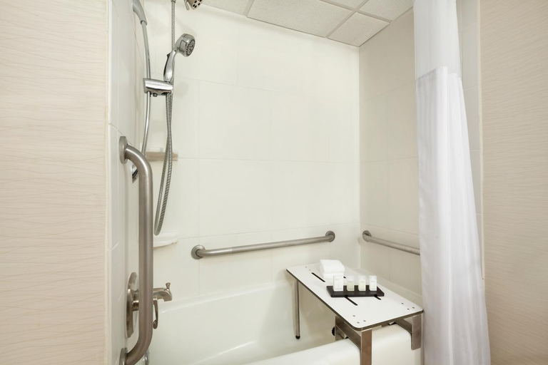 Bathroom 4, Embassy Suites by Hilton Oklahoma City Will Rogers, Oklahoma