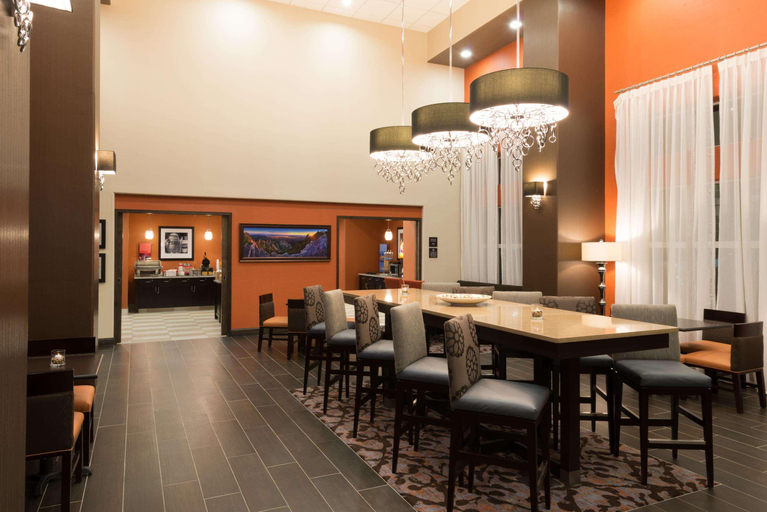 Public Area 2, Hampton Inn & Suites Albuquerque, Bernalillo