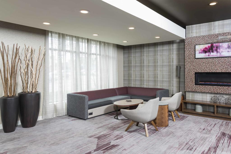 Public Area 2, Courtyard By Marriott Louisville Downtown, Jefferson