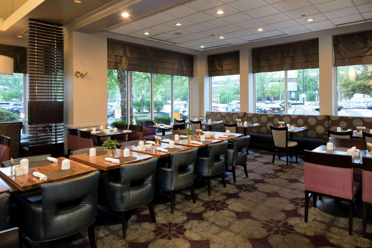 Food & Drinks 5, Hilton Garden Inn Auburn Riverwatch, Androscoggin