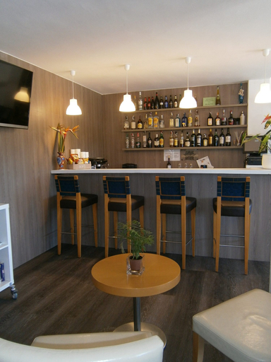 Food & Drinks 5, Ancora, Girona