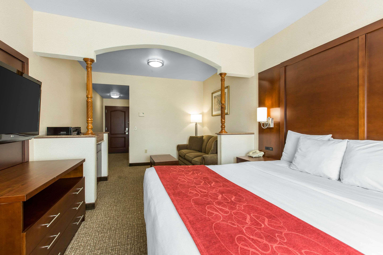Bedroom 3, Comfort Suites Redlands, San Bernardino