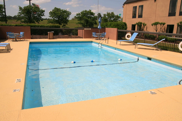 Sport & Beauty, Hampton Inn Perry, Ga, Houston