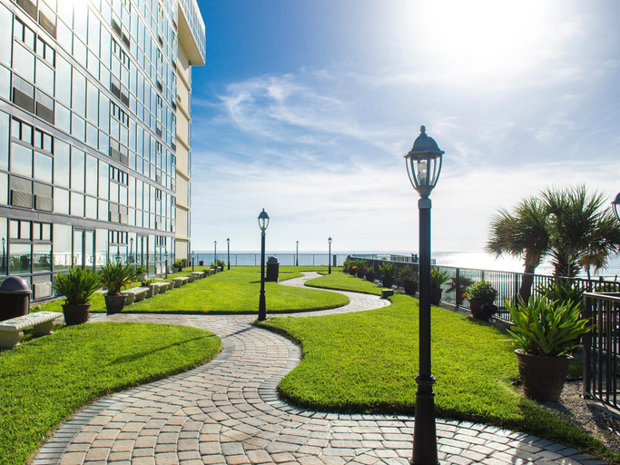 Exterior & Views 2, Daytona Beach Oceanside Inn, Volusia