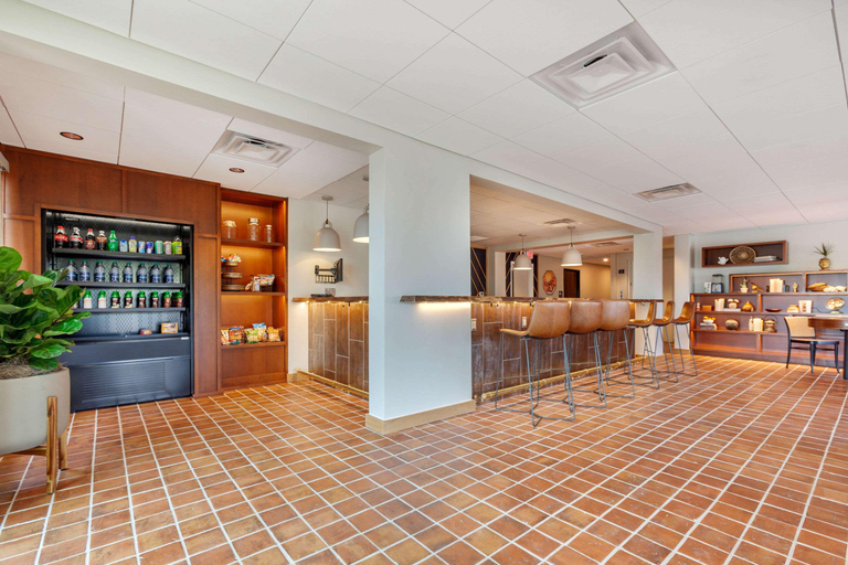 Public Area 3, La Quinta Inn & Suites by Wyndham Tempe University / Phoenix, Maricopa