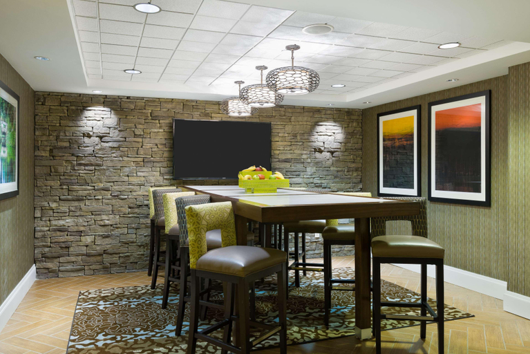 Public Area 2, Hampton Inn Danbury, Fairfield