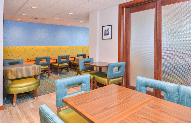 Public Area 2, Hampton Inn Seattle-Airport, SeaTac