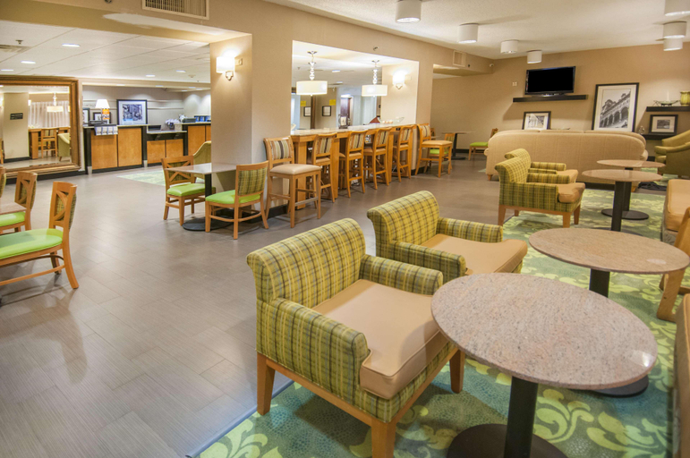 Food & Drinks 5, Hampton Inn Lafayette, Lafayette