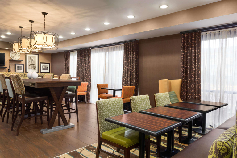 Public Area 2, Hampton Inn Wichita-East, Sedgwick