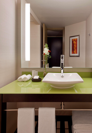 Bathroom 4, Hyatt Regency Indianapolis, Marion