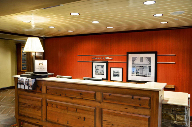 Public Area 2, Hampton Inn & Suites Tifton, Tift