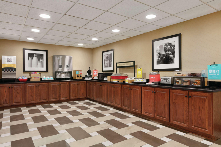 Public Area 2, Hampton Inn & Suites Enid, Garfield