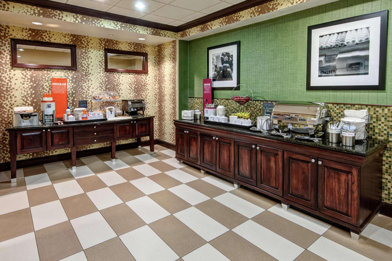 Public Area 2, Hampton Inn Cambridge, Guernsey