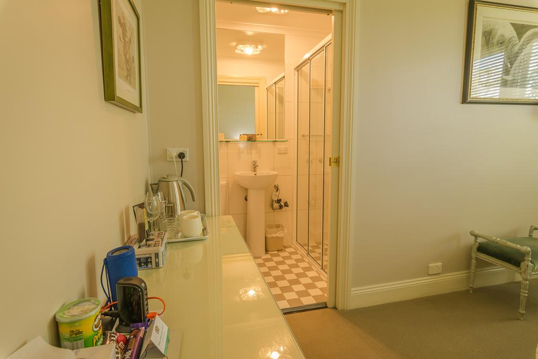 Bathroom, Glencoe Country Bed & Breakfast, Kentish