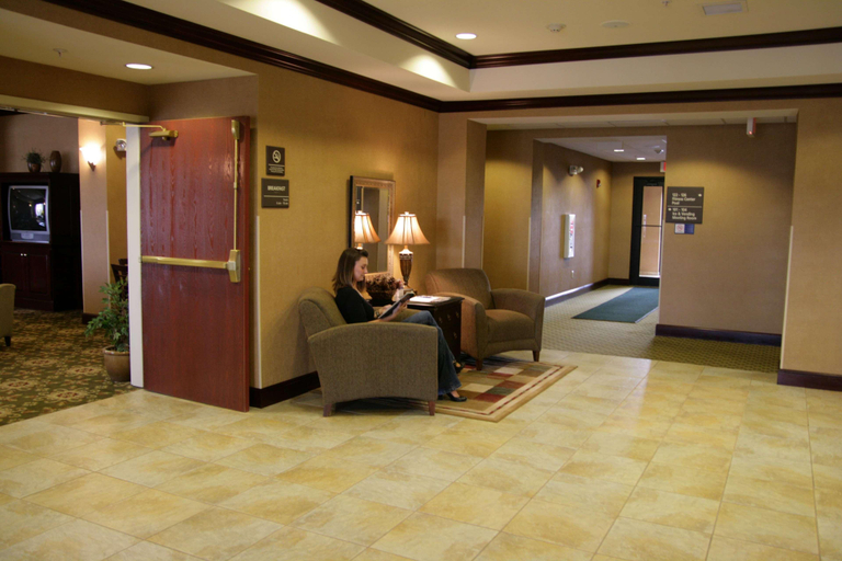 Public Area 2, Hampton Inn Stow, Summit