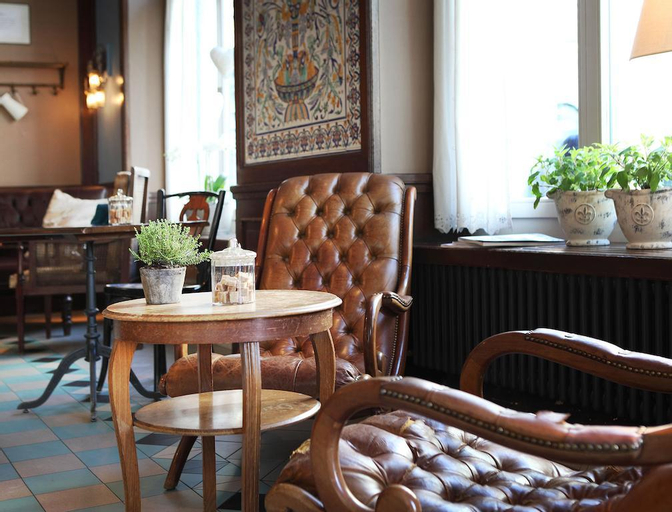 Dining Room 28