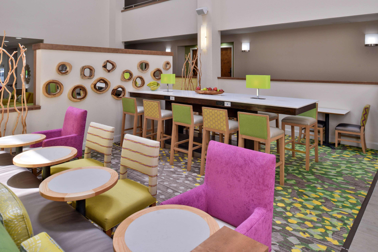 Public Area 2, Hampton Inn Cartersville, Bartow