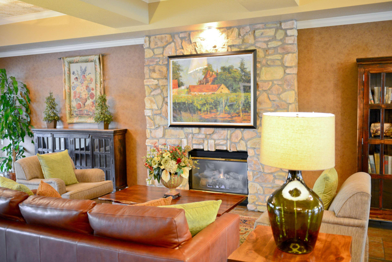 Public Area 2, Hampton Inn Ukiah CA, Mendocino