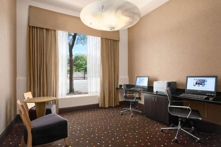 Public Area 2, Hampton Inn & Suites Ogden, Weber