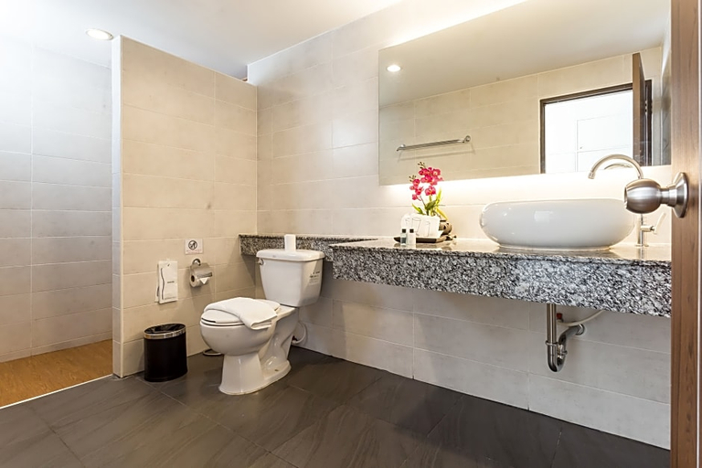 Bathroom 5, The Wing Lanna Hotel, Muang Chiang Mai