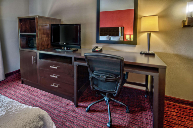 Bedroom 3, Hampton Inn & Suites Lebanon, Wilson