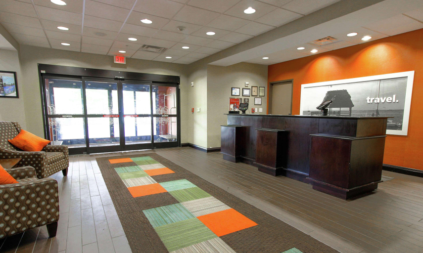 Public Area 2, Hampton Inn & Suites by Hilton Flowery Branch Lake Lanier, Hall
