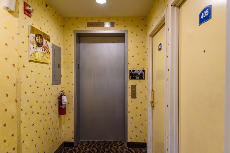 Public Area 2, Flushing Central Hotel 88, New York