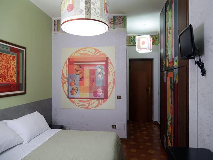 Bathroom 4, Roma Room, Rome