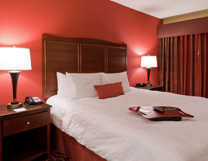 Bedroom 3, Hampton Inn & Suites Winston-Salem/University, Forsyth