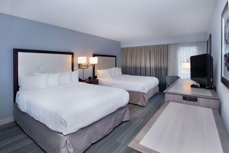 Bedroom 4, Hampton Inn Naples-I-75, Collier