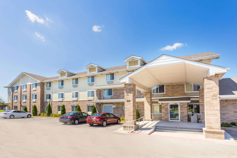 Super 8 by Wyndham Joliet I-55 N/Chicago, Will
