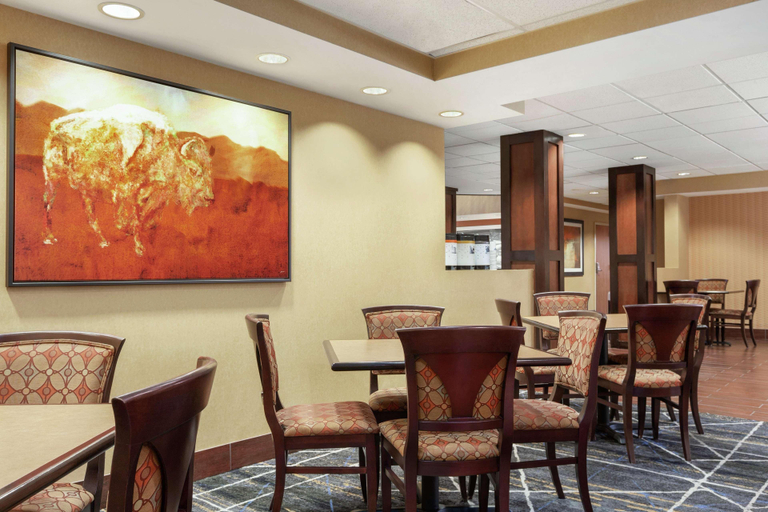 Food & Drinks 5, Hampton Inn Oklahoma City-I-40 E. (Tinker Air Forc, Oklahoma
