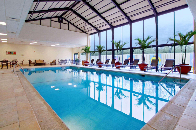 Sport & Beauty 2, DoubleTree by Hilton Hotel Princeton, Middlesex