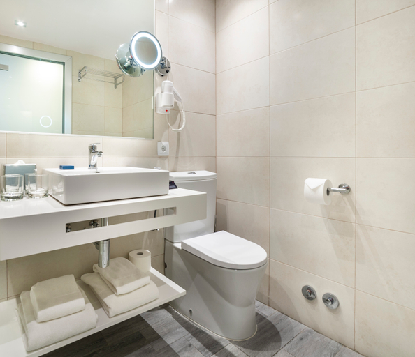 Bathroom 5, Globales Don Pedro Adults Only +16, Baleares