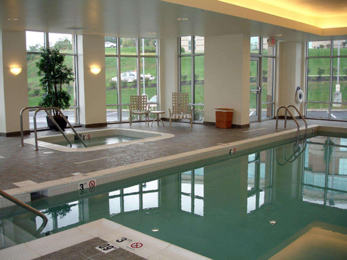 Public Area 2, Hampton Inn & Suites Pittsburgh-Meadow Lands , Washington