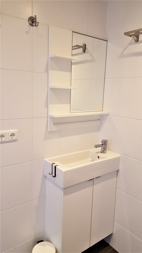 Bathroom 5, Recreatiebedrijf De Koevoet, Wymbritseradiel