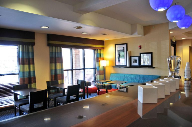 Public Area 3, Hampton Inn Glenwood Springs, Garfield