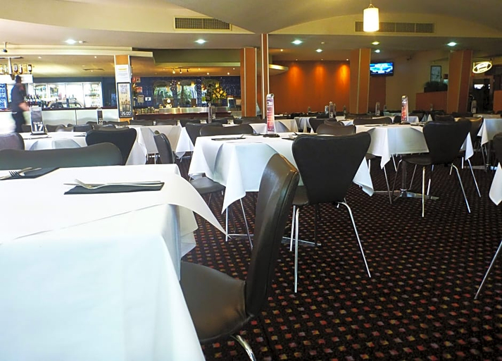 Food & Drinks 5, Lockleys Hotel, Adelaide