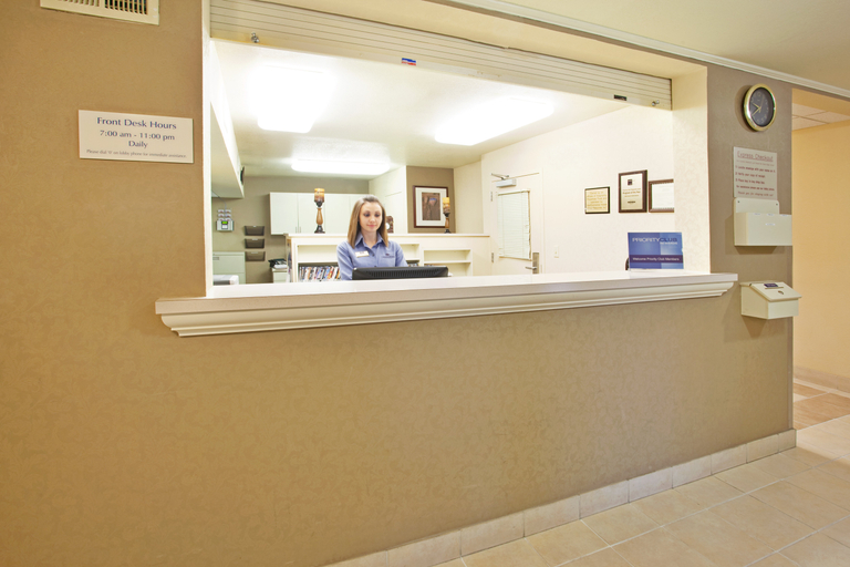 Public Area, Sonesta Simply Suites Albuquerque, Bernalillo