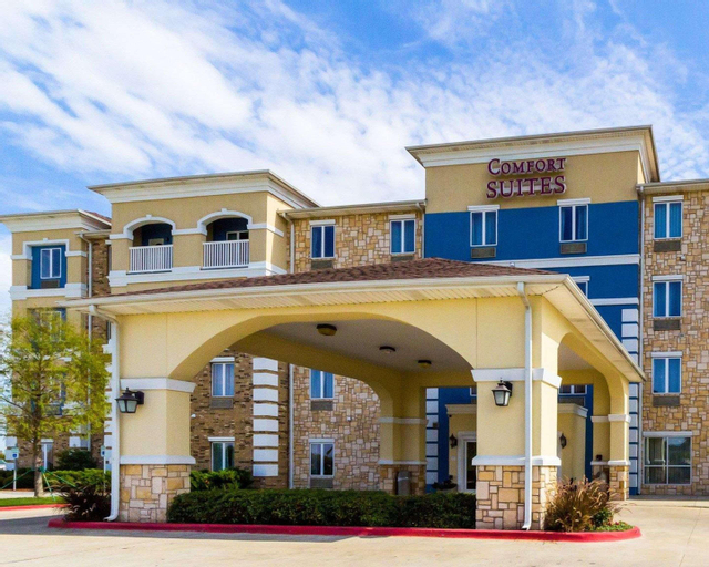 Comfort Suites Central, Nueces