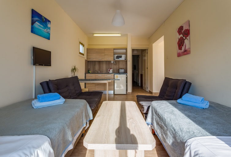 Bedroom 3, Antonis G Hotel, Larnaca