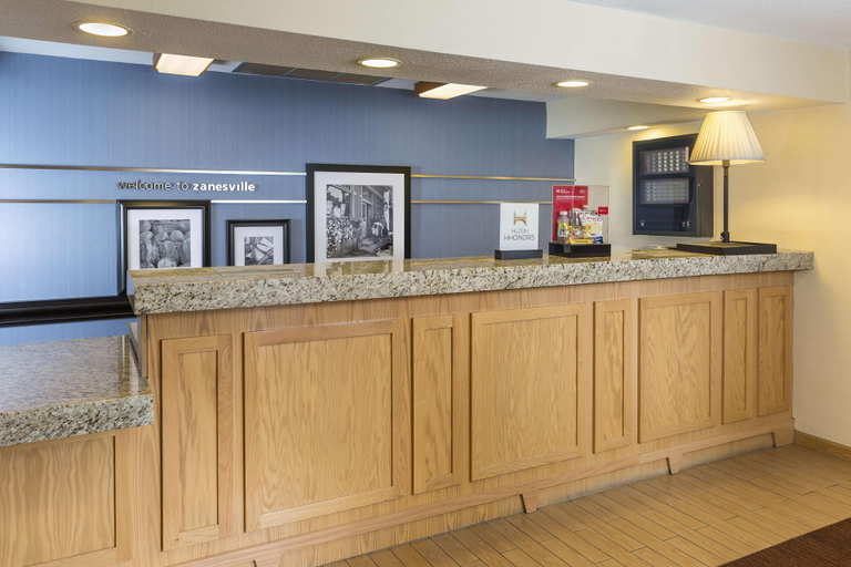Public Area 2, Hampton Inn Zanesville, Muskingum