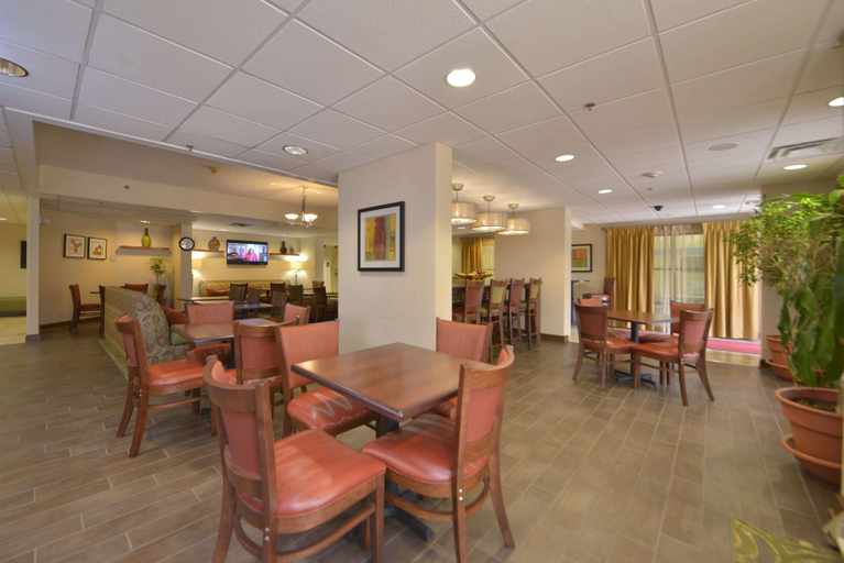 Public Area 3, Hampton Inn Wytheville, Wythe
