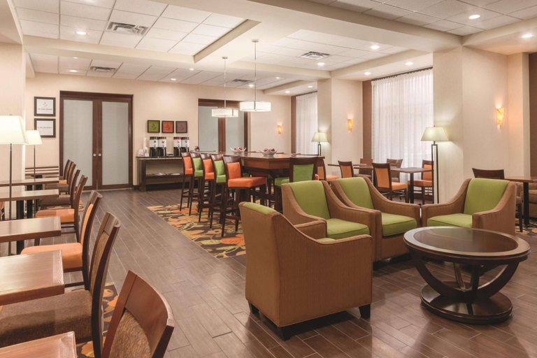 Food & Drinks 5, Hampton Inn by Hilton Edmonton, Division No. 11