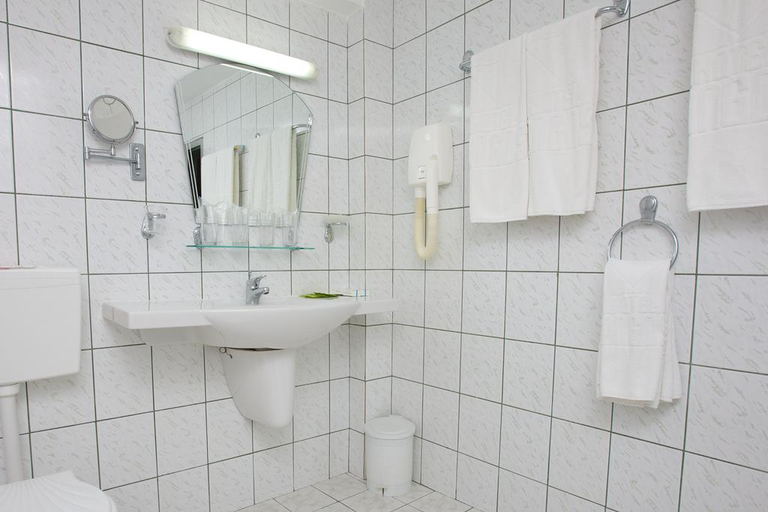 Bathroom, Longosa, Nesebar