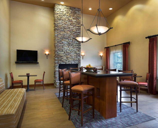 Public Area 2, Hampton Inn Helen, White