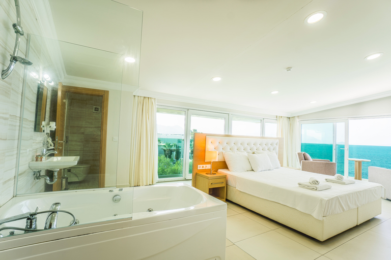 Bathroom 5, Dragut Point North Hotel, Bodrum