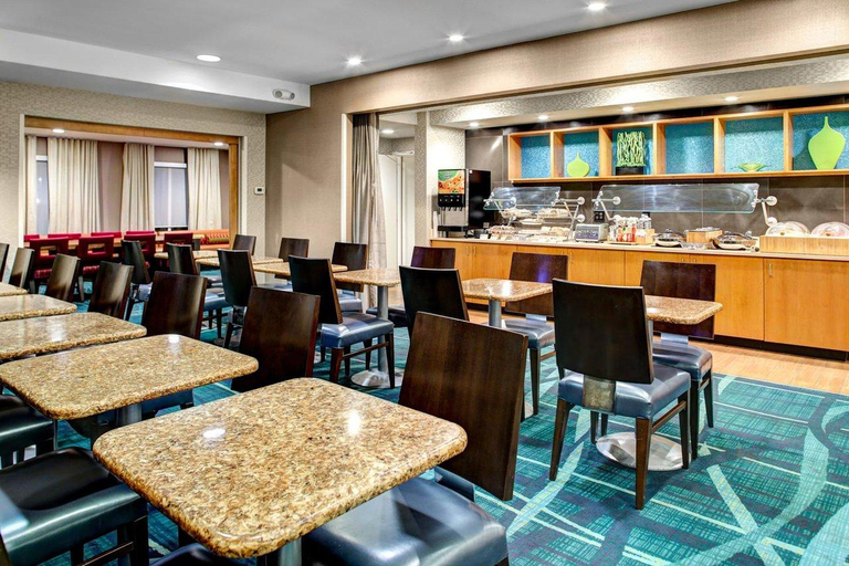 Food & Drinks 5, Kings Inn & Suites Mason, Warren