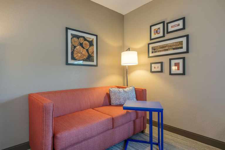 Public Area 2, Hampton Inn Wilkesboro, Wilkes