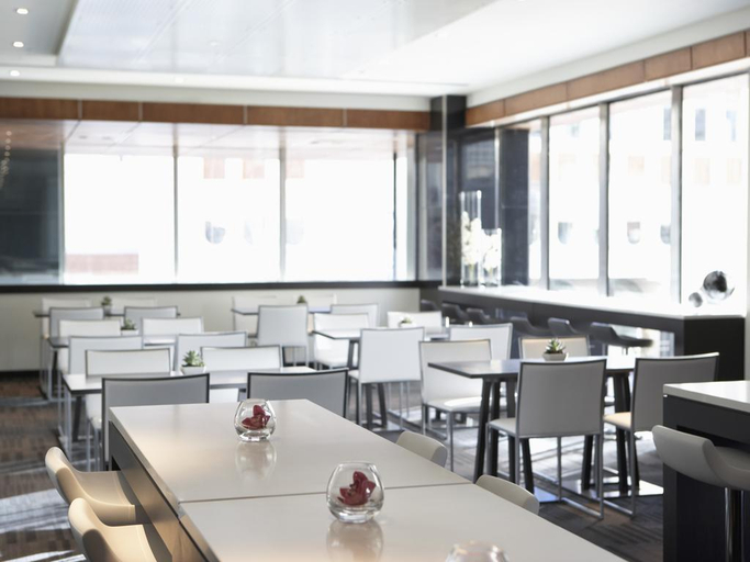 Food & Drinks 5, Le Germain Hotel Calgary, Division No. 6